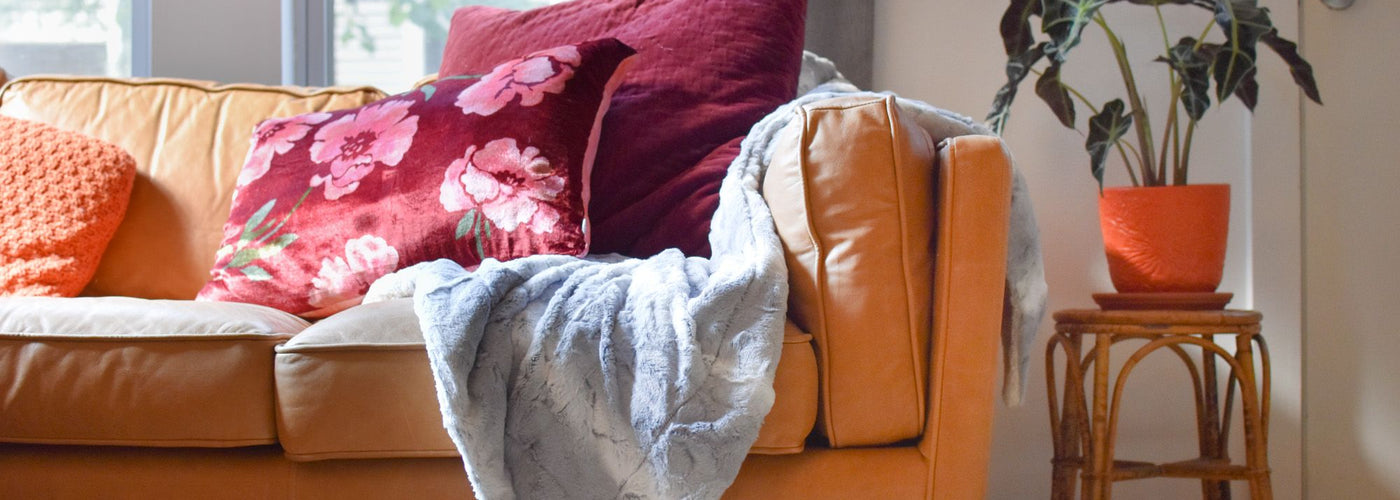 10 façons d’utiliser un plaid pour réchauffer son intérieur