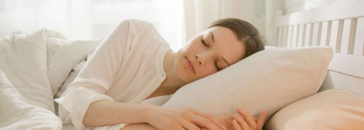 Dormir sur le ventre est-il sans conséquence ?