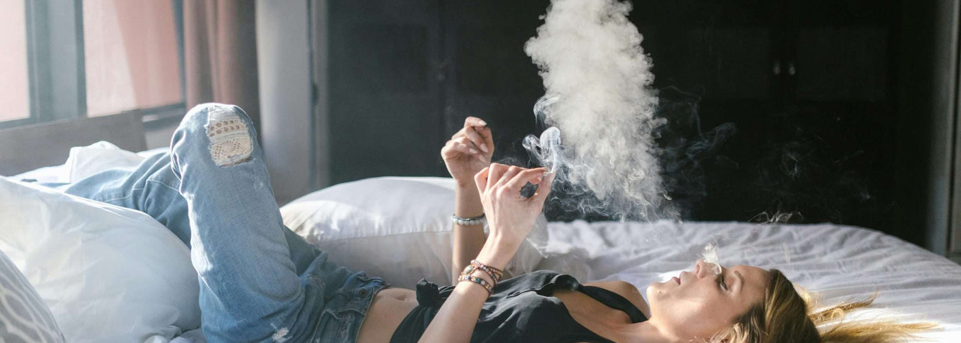 Fumer avant de dormir : pourquoi devriez-vous éviter ?