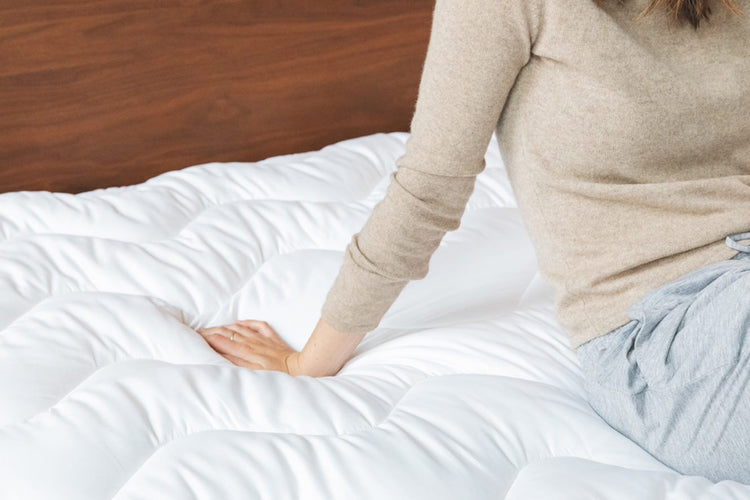 Pourquoi mettre un surmatelas : 10 bonnes raisons d'en équiper son lit !